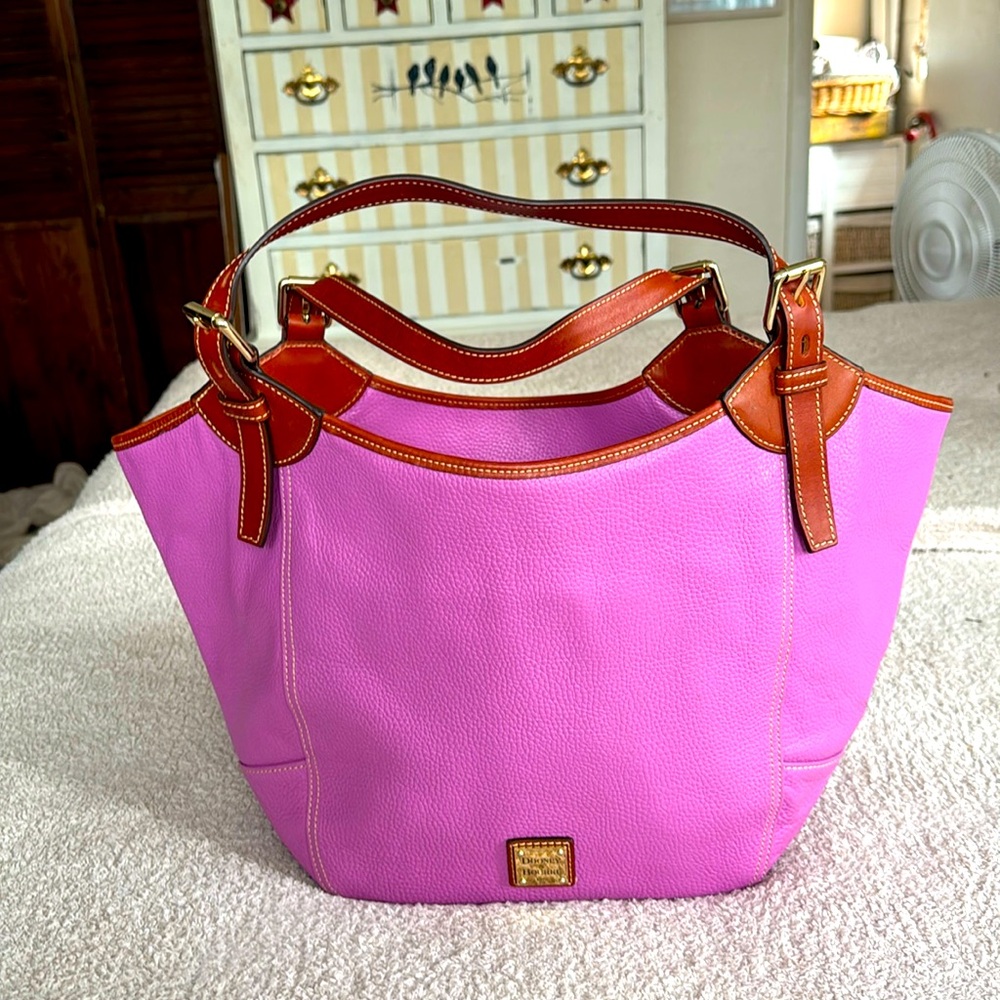 💜Dooney & Bourke Authentic Purple and Brown Leather large Shoulder Bag💜